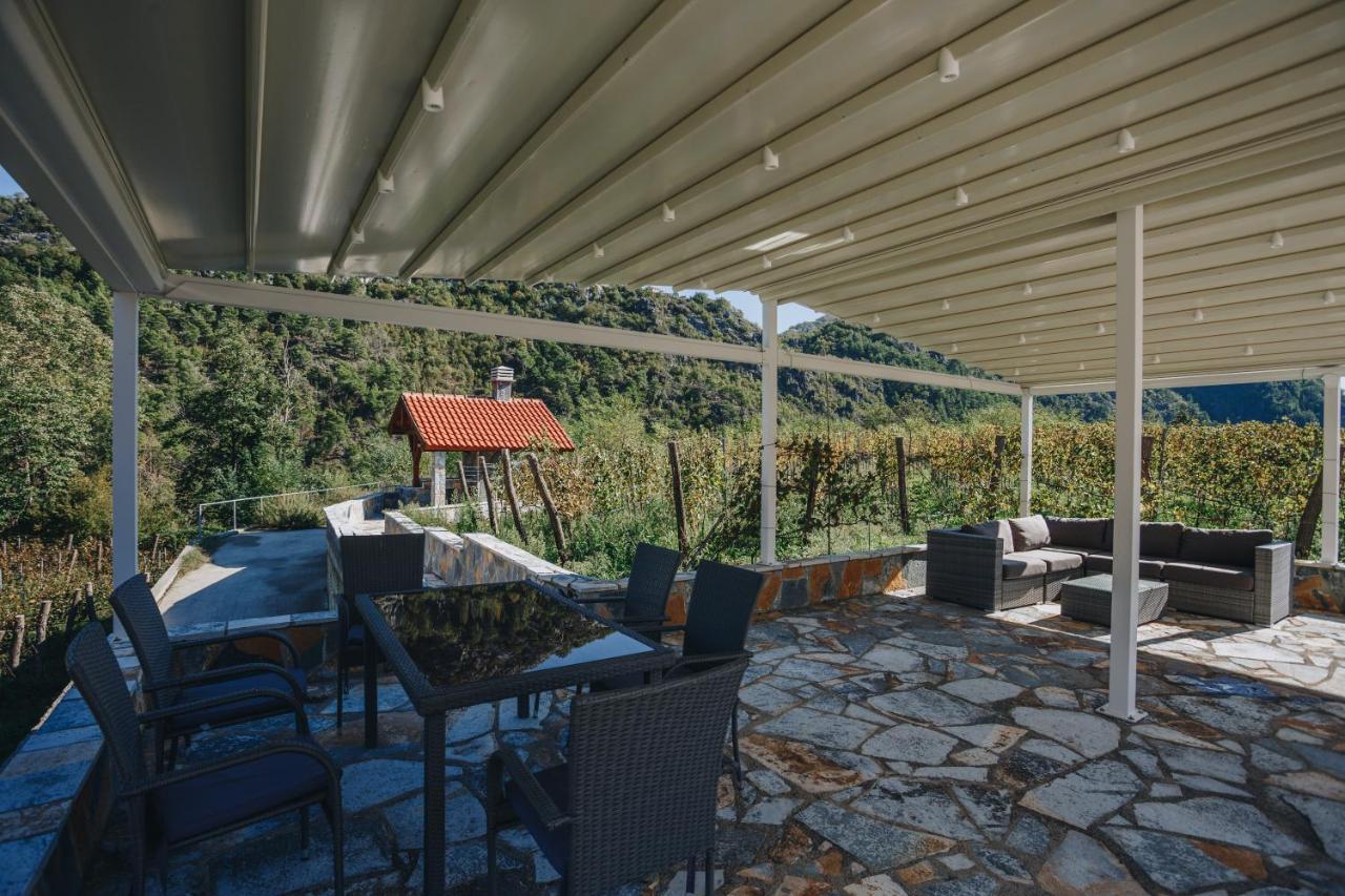 Eco Winery Lipovac Apartments Цетинє Екстер'єр фото