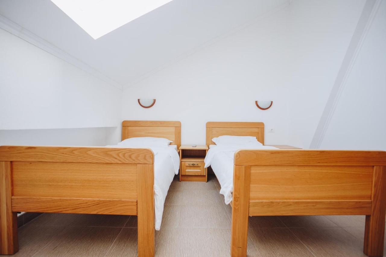 Eco Winery Lipovac Apartments Цетинє Екстер'єр фото